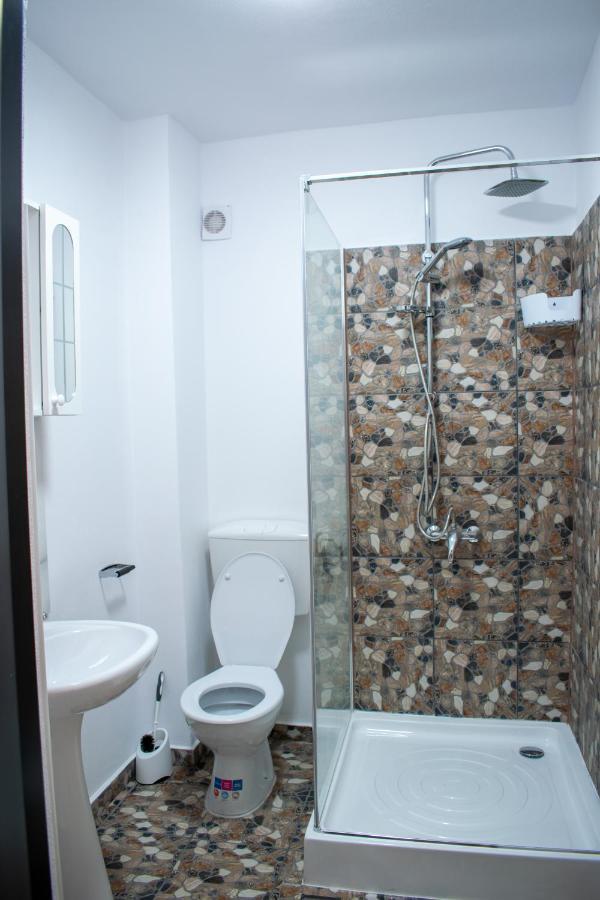 Casa Nevada Hotel Curtea de Argeş Екстериор снимка